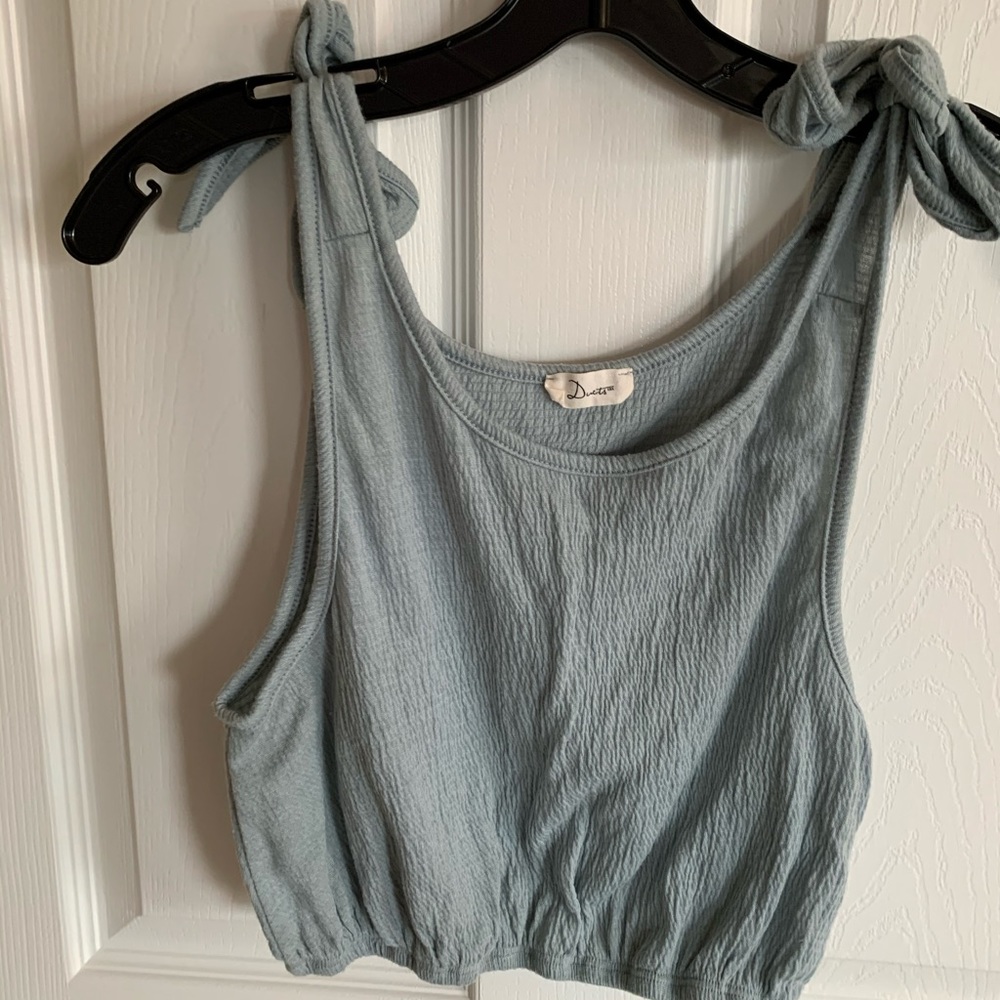 Tie strap crop top